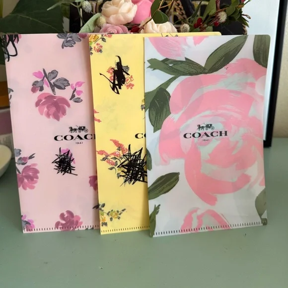 Coach 3️⃣ Y2K floral document folders set of three NEW - Picture 2 of 7